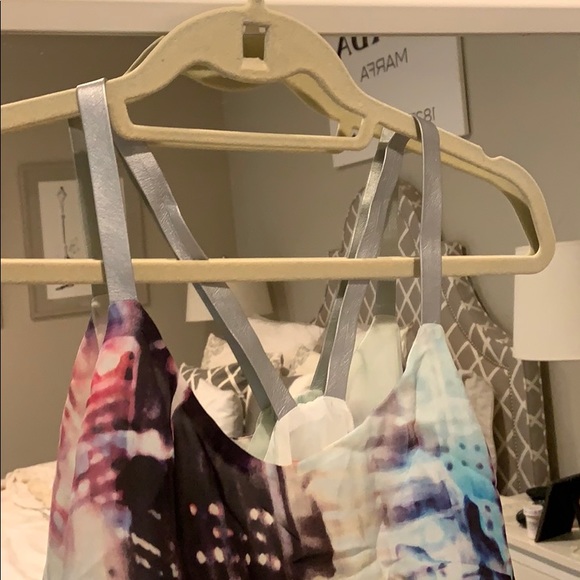 Going out tank top - Picture 3 of 4